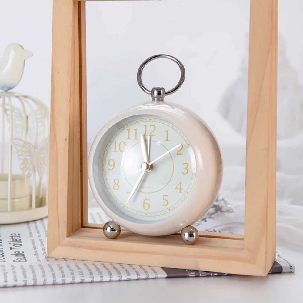 1pc simple metal quartz alarm clock nightstand luminous mute clock suitable for home office decoration D260318