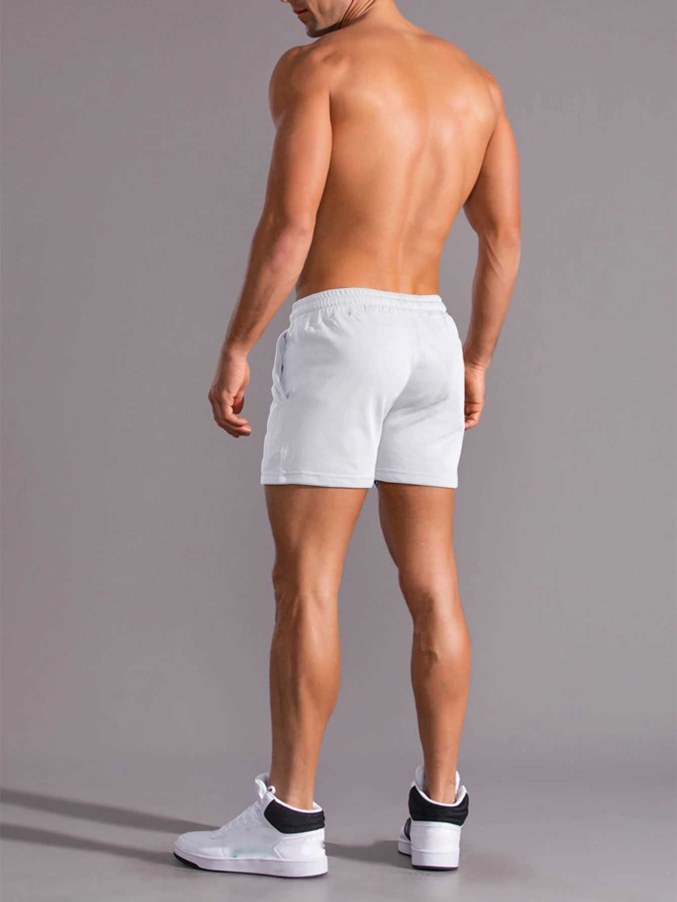 Mens white summer sports shorts simple stylish Trendy 3-point casual 4-point shorts mid-length for fitness vacation M260318