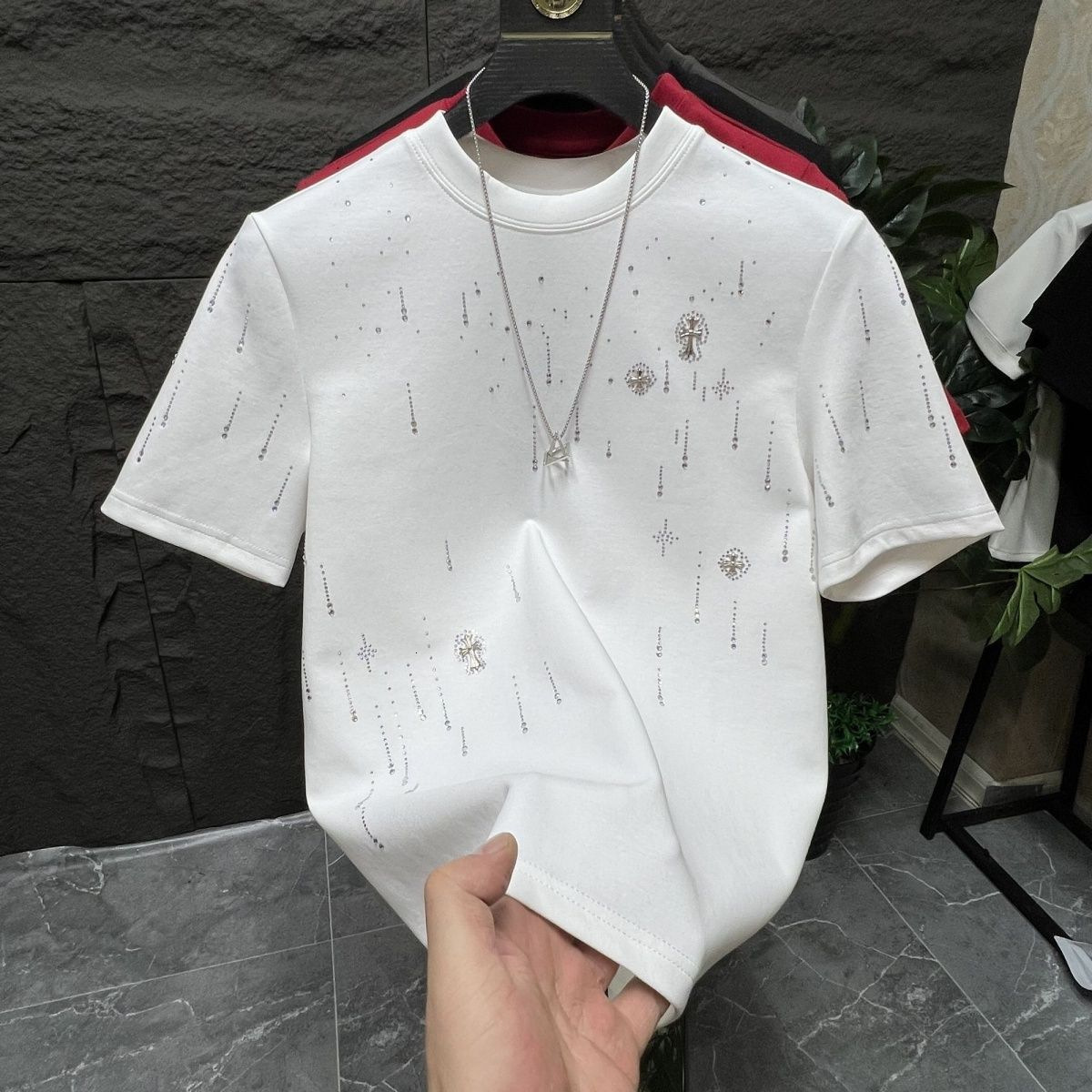 Luxury Brand Designer Summer new model: Meteor full-diamond trendy brand round-neck short-sleeve men T-shirt with high-end feel diamond embellishments