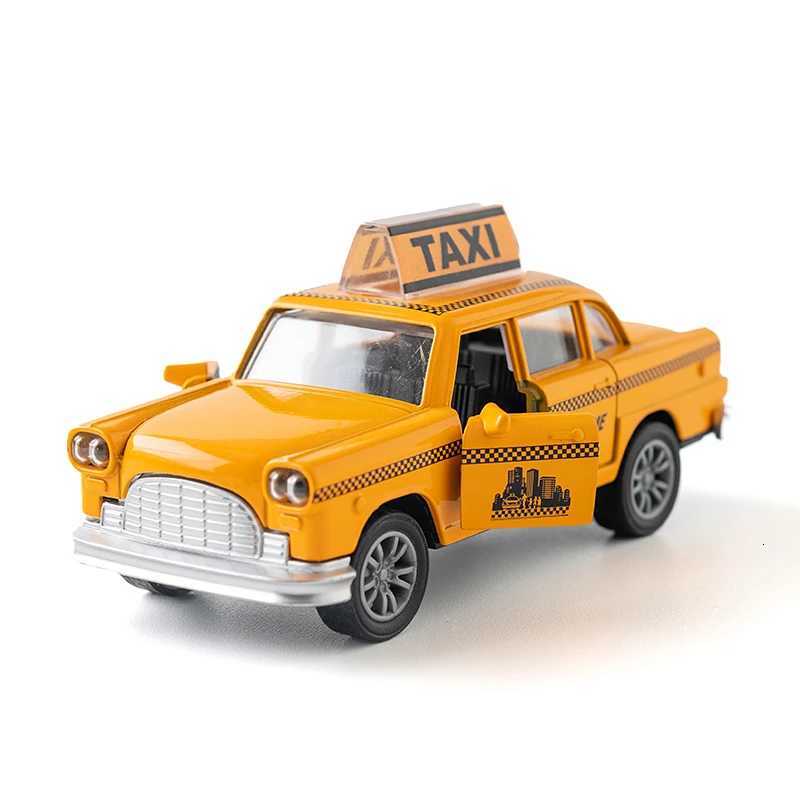 1/32 Retro Taxi Model Car Alloy Miniature Toy Car Diecast Vehicle Collection Baby Toys For Kids Childrens Day Gift Y260316