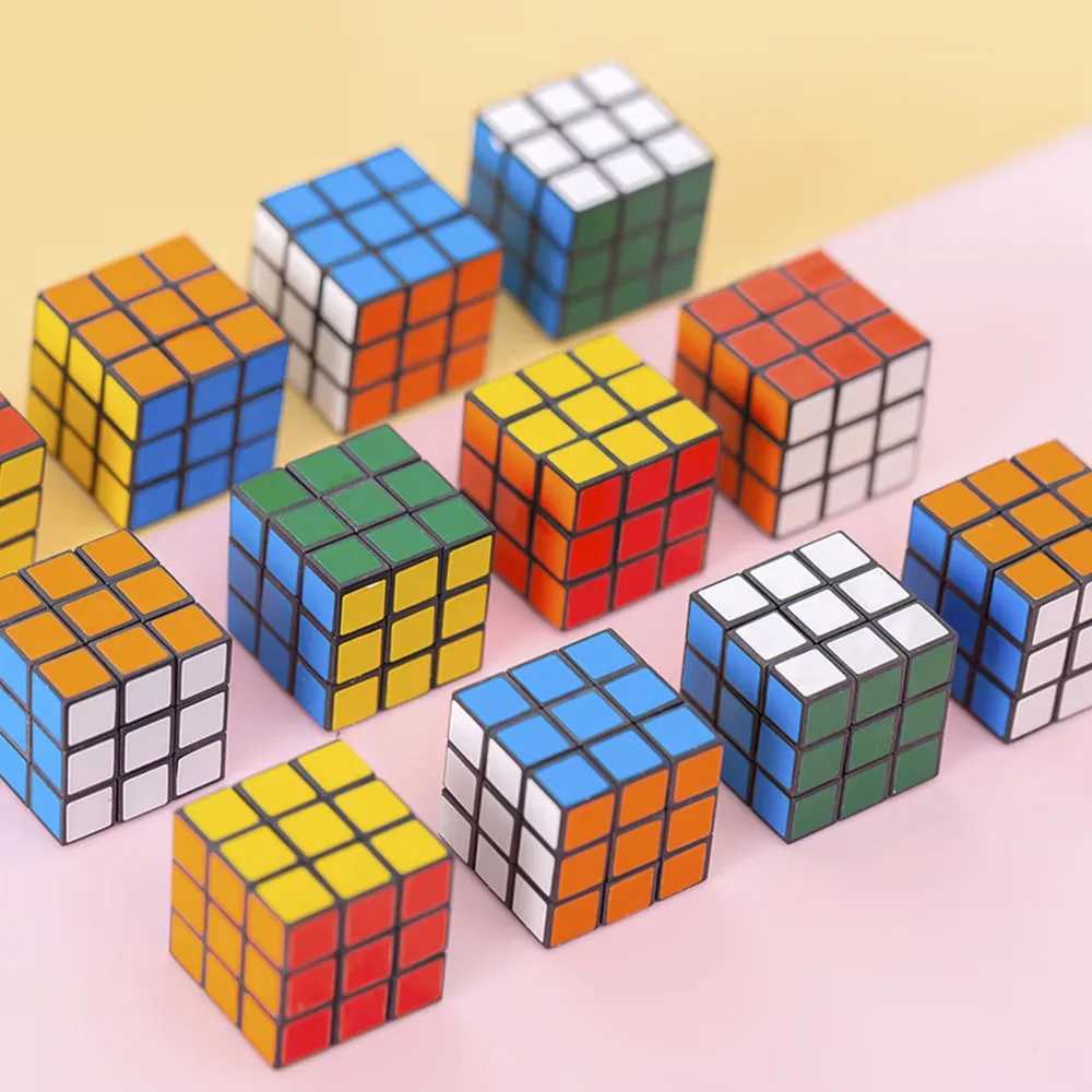 10-50Pcs Mini 3cm Magic Cube Children Educational Toys Kindergarten Prize Kids Birthday Party Favors Goodie Fillers Gift H260314