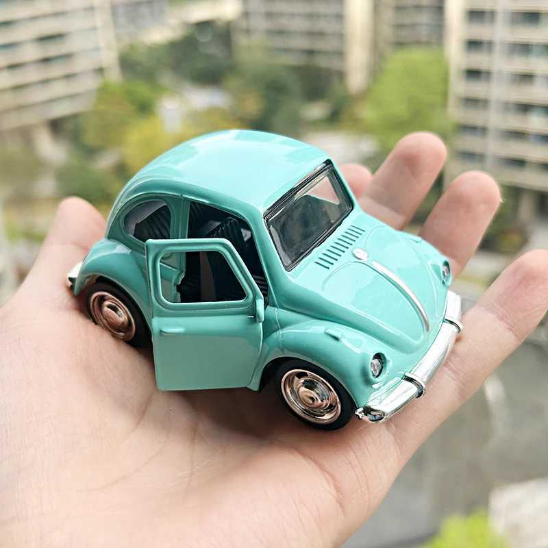 143 Alloy Diecast Cartoon BEETLE Vintage Car Model Classic PullBack Car Miniature Vehicle Replica For Collection Gift Y260316
