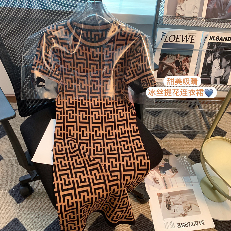 Luxury Brand Designer Clothes Little Style Jacquard Ice Silk Knitted Dress For Women Summer New Korean Version Slim Waist Slimming Bodycon Mid-Length 