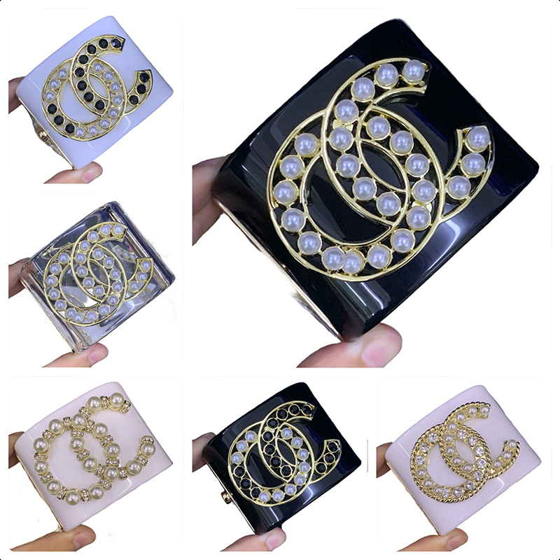 Chunky Bracelet Womens Designer Jewelry Cuff Bracelets With Pearl Trendy Wide Designer Bracelet Women Luxury Jewelry Daily Wear