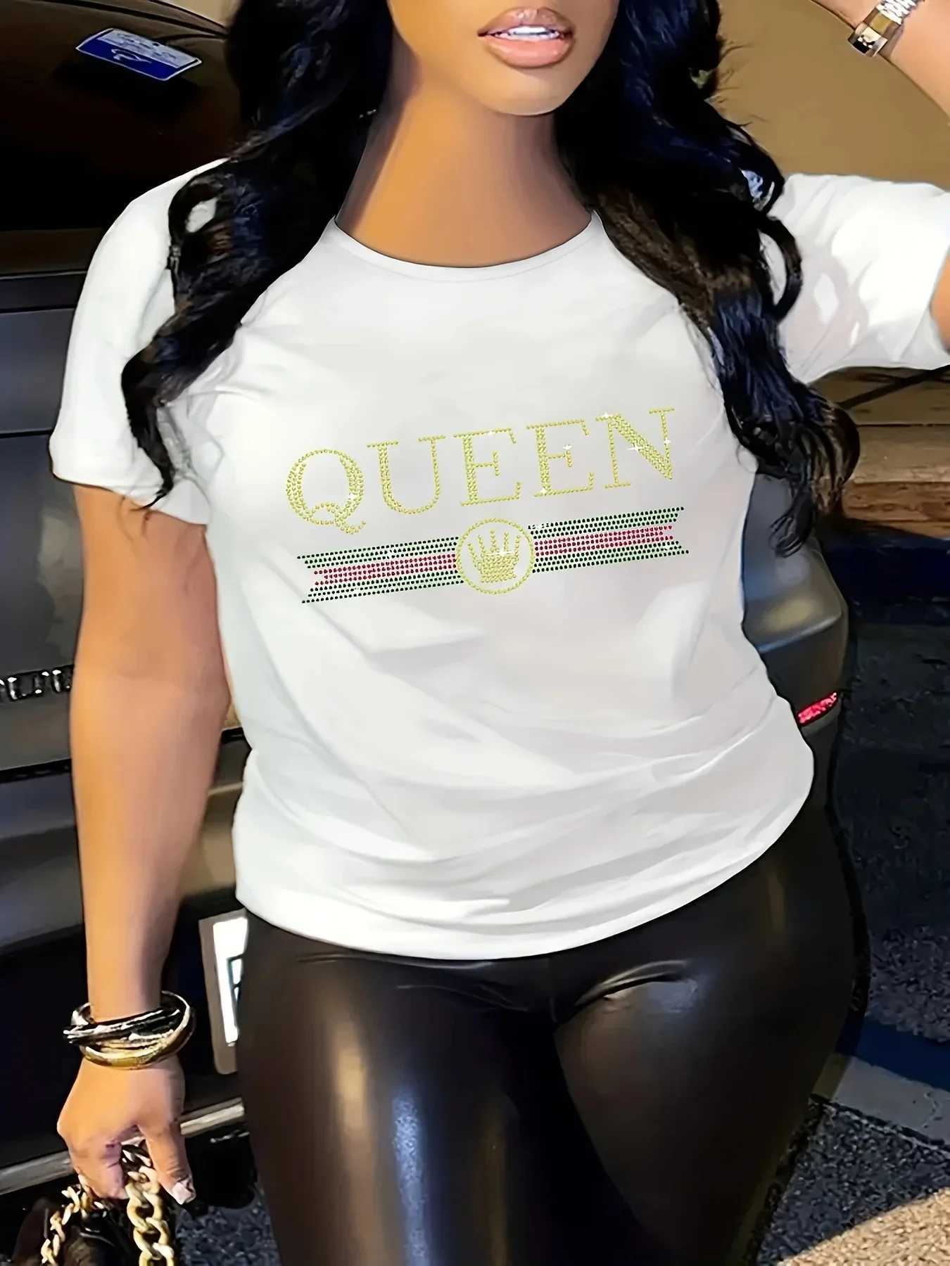 Rhinestone Queen Letter Print Comfortable and Soft Sports T-shirt Short Sleeve Causal Running Crew Neck Top Womens ActivewearT260317
