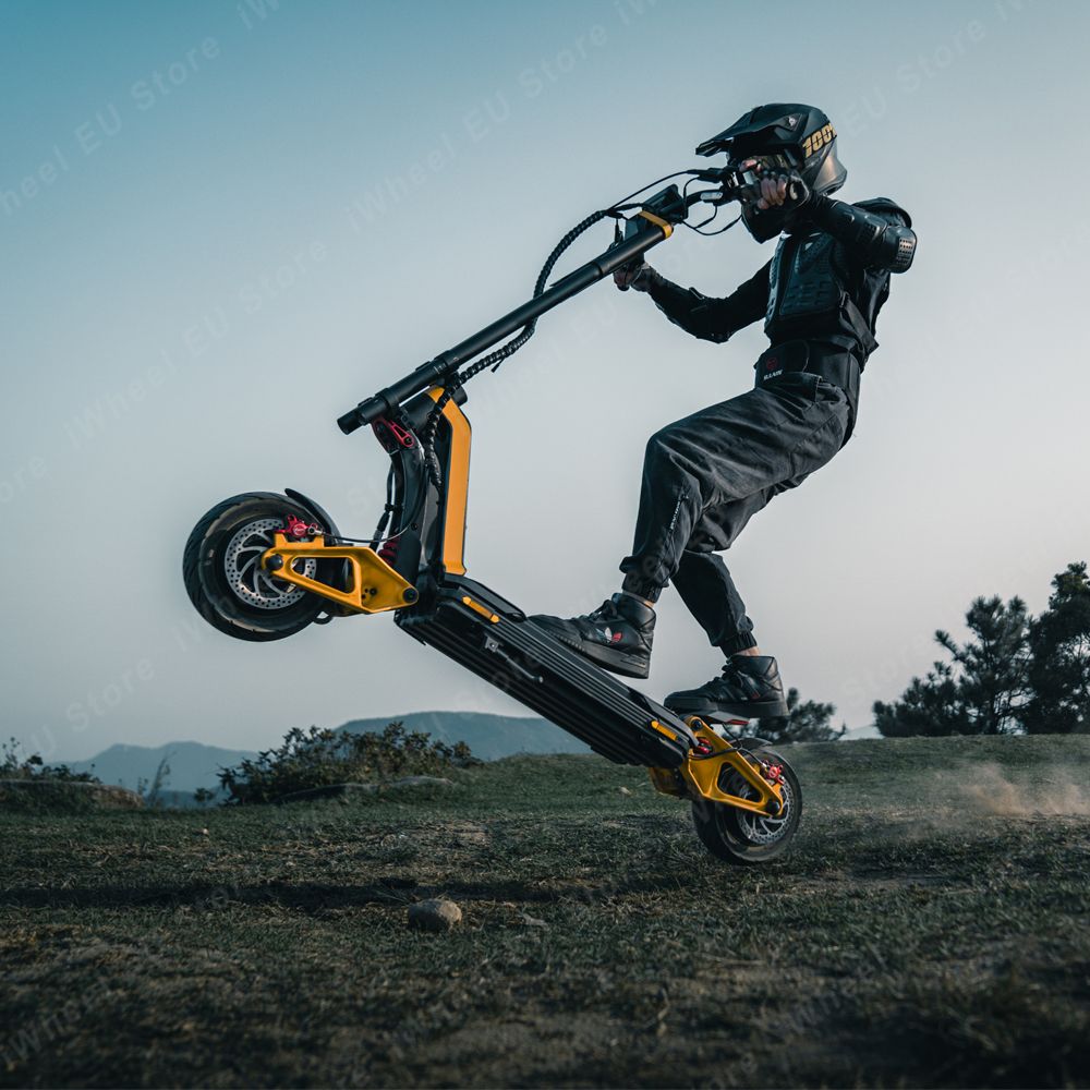2026 In Stock Inmotion RS 72V 40Ah Adjustable Suspension Top 100Km/h Peak Power 2x4200W Motor Smart Electric Scooter