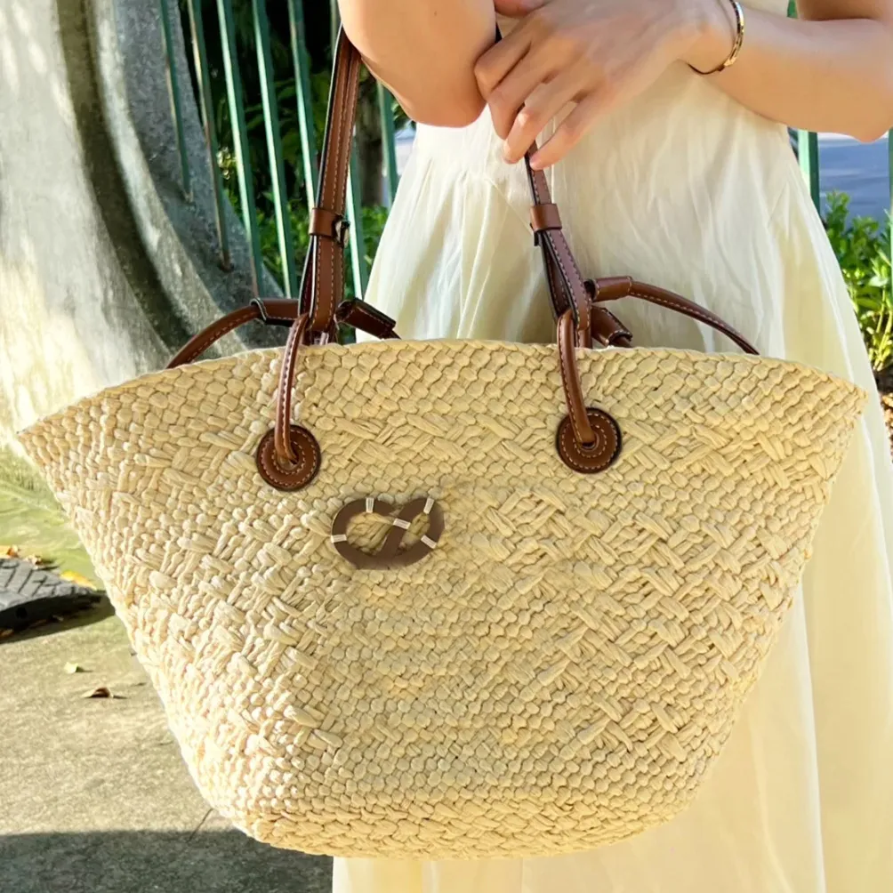 Top beach Bag Designer Bag Luxury Straw Basket High Quality Fashion Knitting Totes Classic Handbags Large Capacity Women's Commuting Shopping Bag25