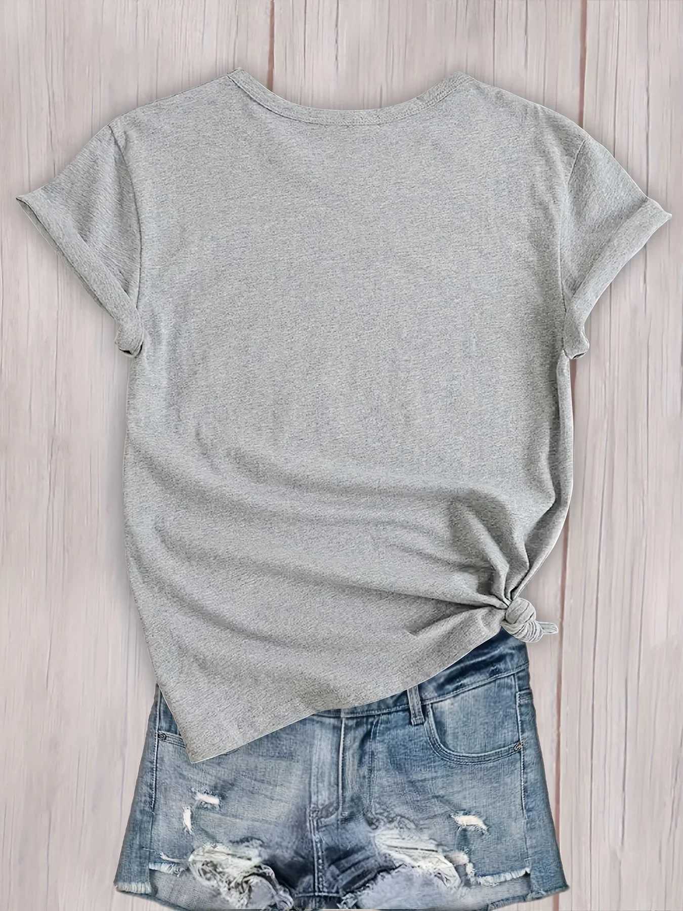 Rhinestone Queen Letter Print Comfortable and Soft Sports T-shirt Short Sleeve Causal Running Crew Neck Top Womens ActivewearT260317