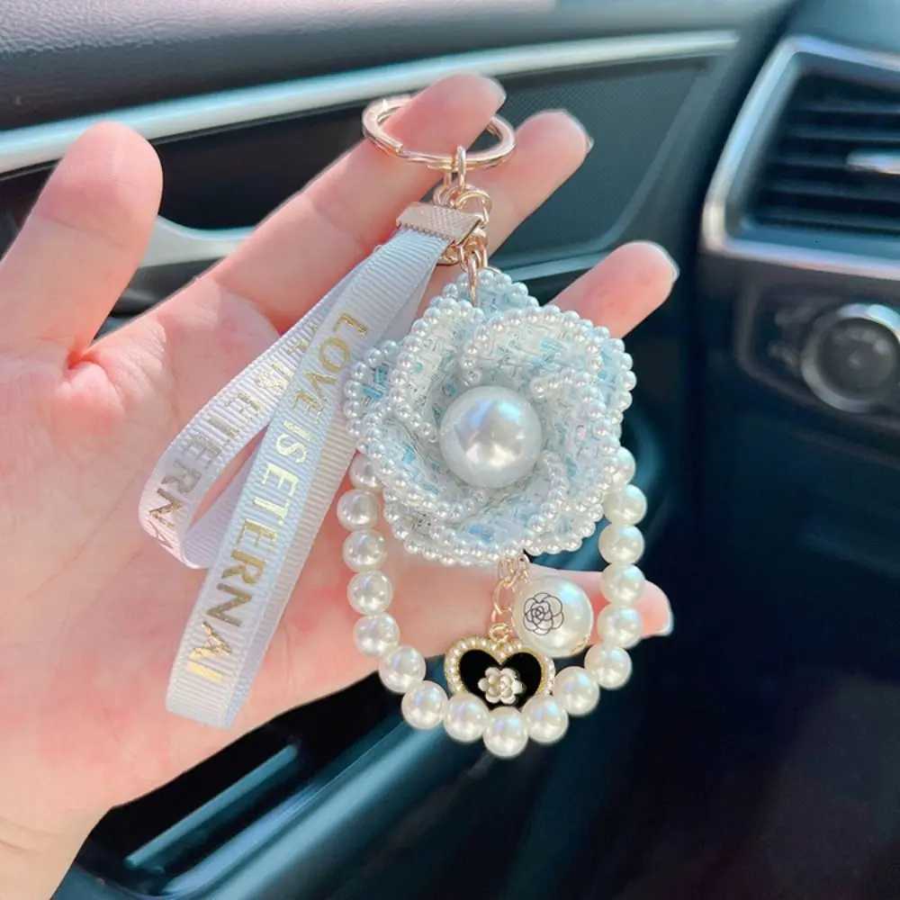 Kawaii Letter Camellia Flower Keychain Key Decor Ornaments Pearl Flower Keyring Korean Accessories Car Key Ring Kids H260318 - view 5