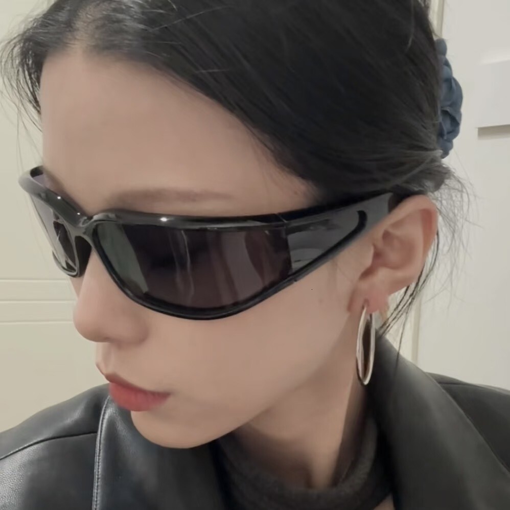 irregular Sunglasses Y2k Women's High-End Sunglasses, European American Cycling Glasses, Curved Windproof Uv-Protective Goggles, Snowfield Sungla
