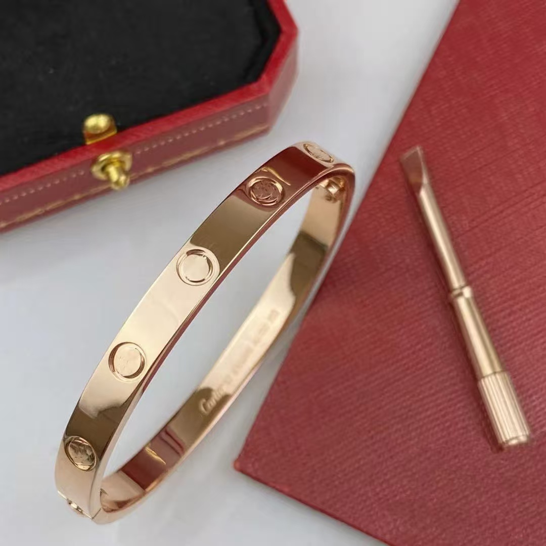 Charm Bracelets Luxuriou for Women Men Jewelry Cuff Stainless Steel Gold Silver Classic Permanent Buckle Couples Bracelet Designer Gift bangle 7d0 ab5