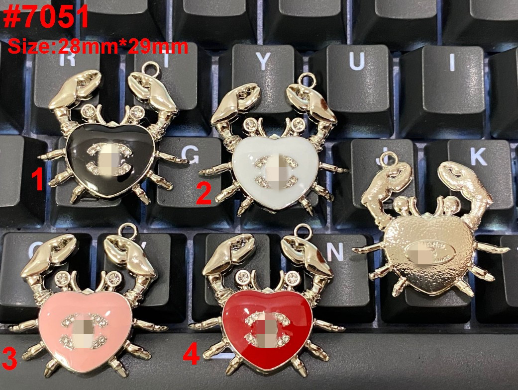 1LOTS =10PCS New C Style Crab Fashionable High-Grade Metal Multicolored Oil Drip Overcoat Coat Jacket Buttons Shirt Sweater Button Pendant Charm Free shipping