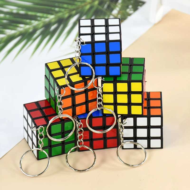10/5Pcs Mini 3cm Magic Cube Keychain Backpack Pendant Educational Toys For Kids Birthday Party Favors Goodie Bag Pinata Fillers H260314