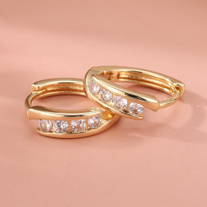 Fashion Jewelry Gold Round Earrings Versatile And Perfect For Everyday Looks Simple Lightweight Comfortable And Elegant. Durable Earrings.