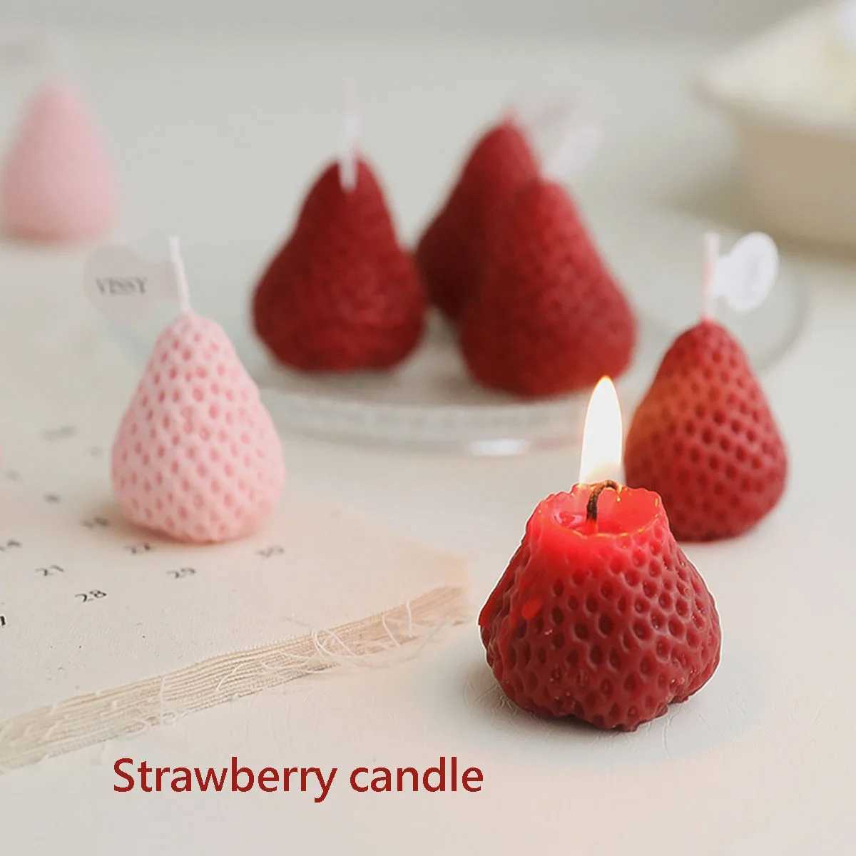 New Creative Strawberry Aromatherapy Candle with Hand Gift Fragrance Decoration Handmade Candle candle D260318