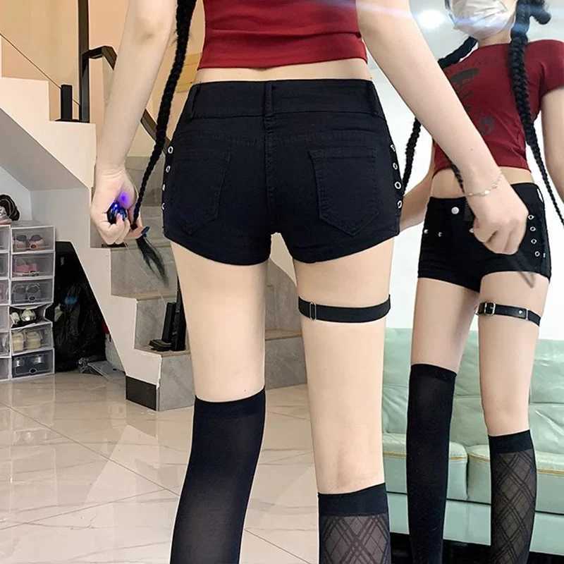 Summer Female Solid Low Waist Mini Shorts Girls Classic Fashion Thin Pants Hot Sale Lady Chic Korean Denim Shorts M260319