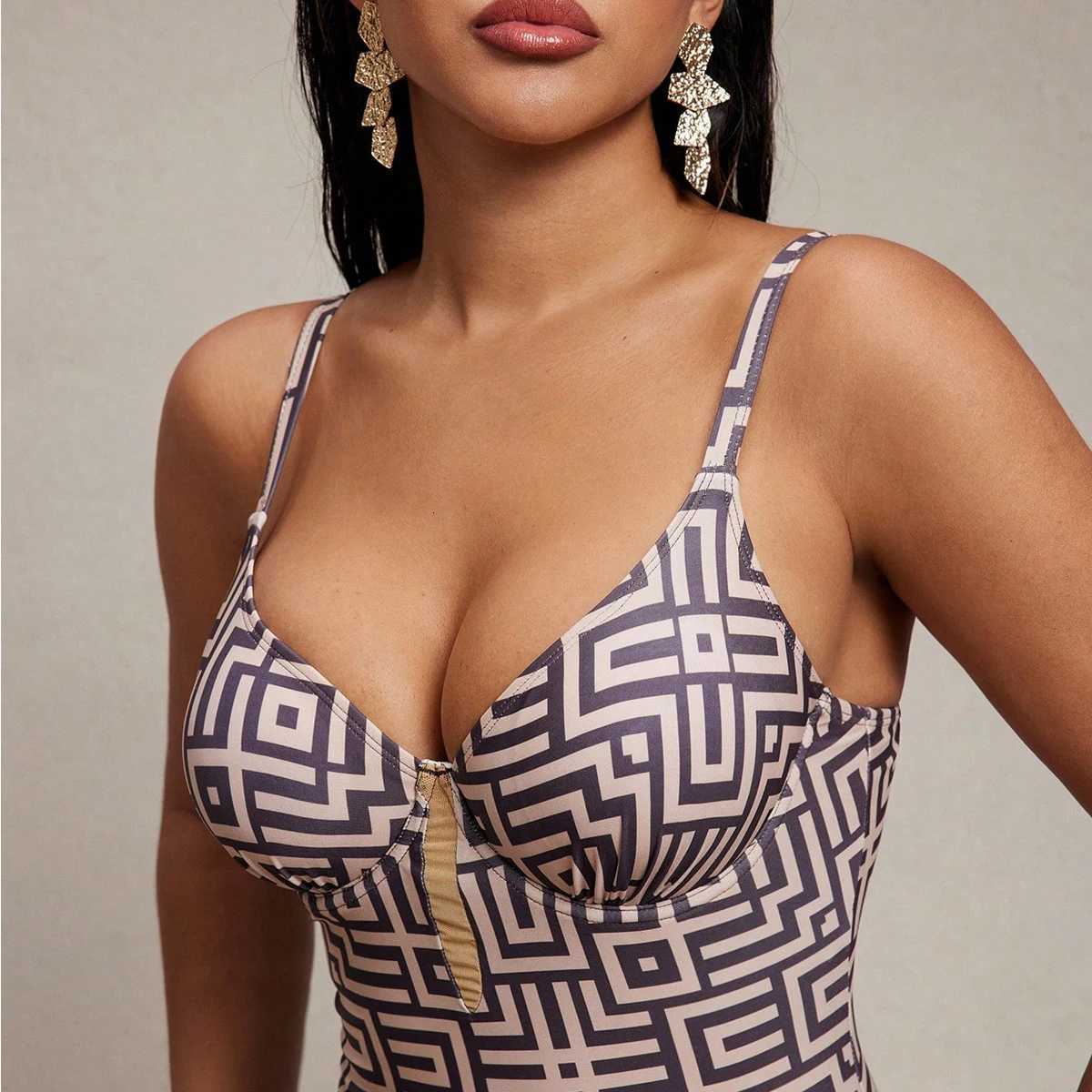 Sexy Coffee Geometry Print One Piece Swimsuit 2026 Women Underwire Push Up Bandage Back Cross Slim Fit Bathing Suit SwimwearT260318