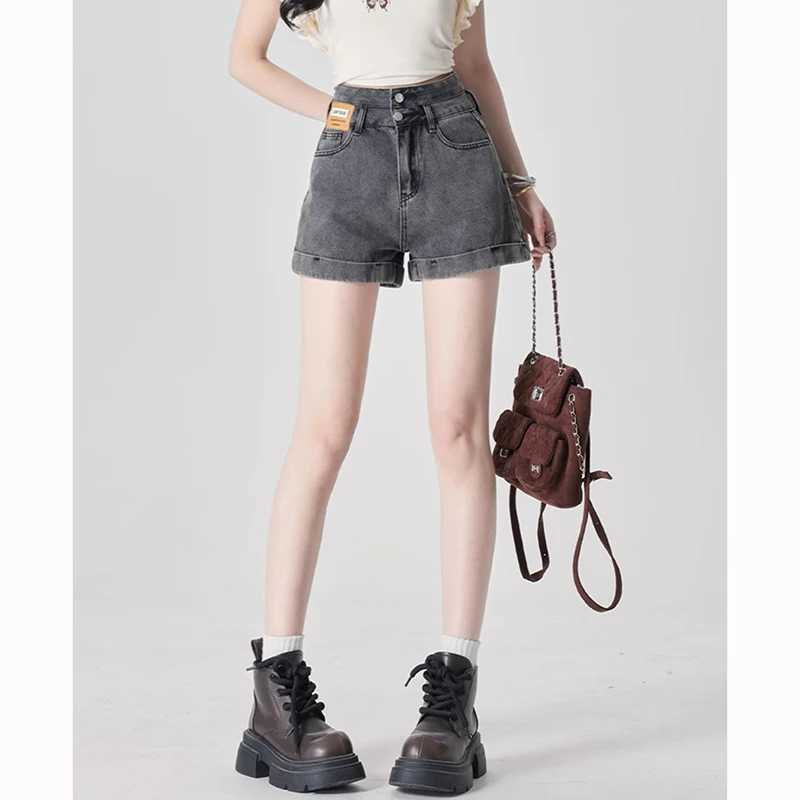 Summer Female Designer Casual High Waist Jeans Lady Thin A-Line Denim Shorts Girls Casual Fashion Baggy Short Pants M260319