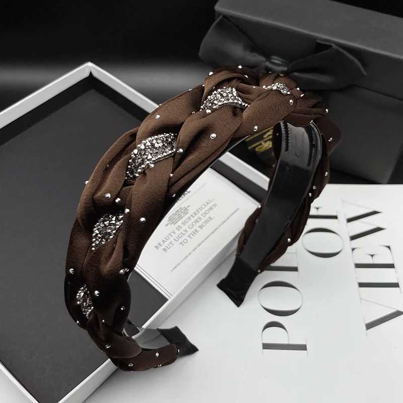 Fashionable Korean internet celebrity new style headband for women small fragrant style woven satin wide edge hair clip black H260319