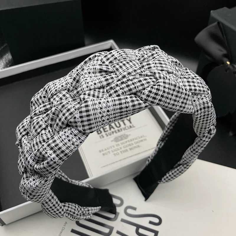 Off white hair band for female adults Simple headdress Fried Dough Twists woven high skull top pressing hair shampoo headband H260319