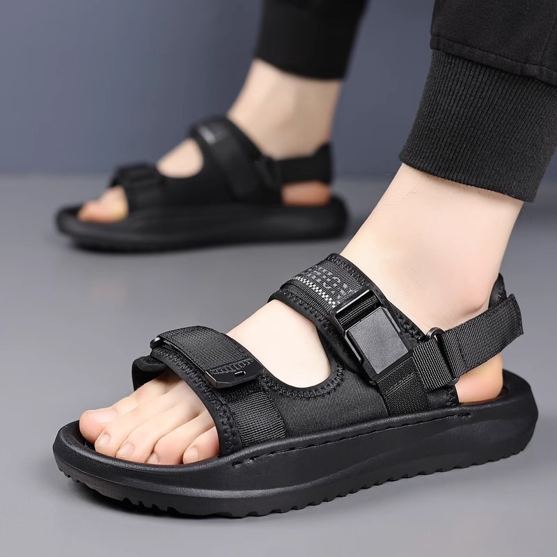 Sandals Man 2026 Summer New Style Casual Thick Topped Tower Sport Driving Outerwear Beach Shoes Men Hollowed Out Sandals