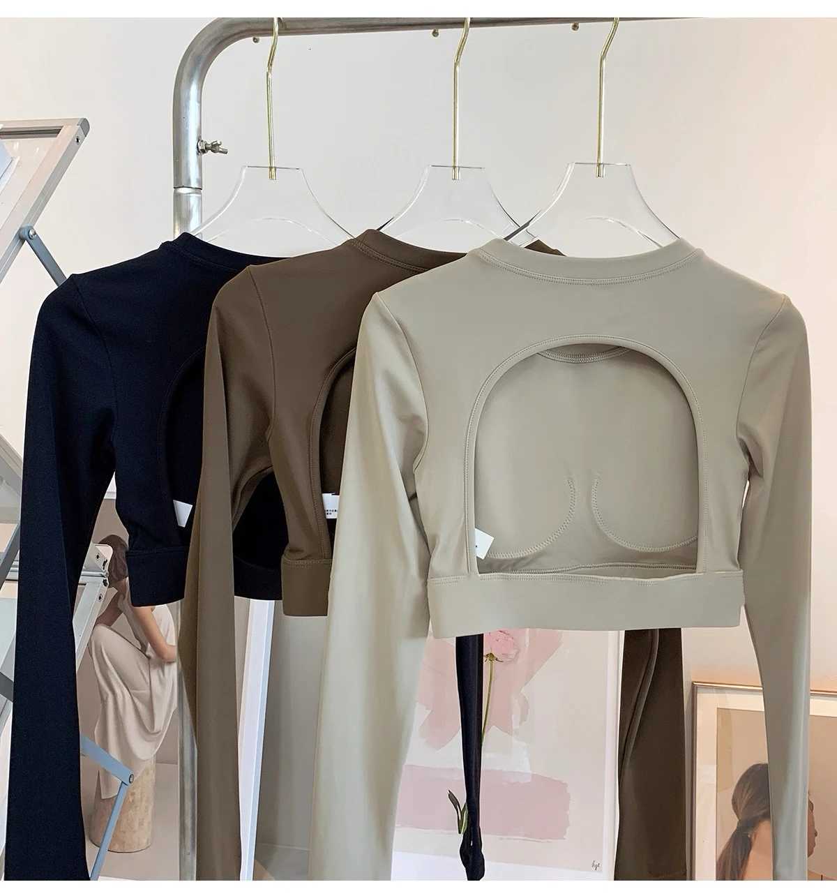 Womens Sports Top with Built-in Bra Backless Yoga Wear Running Training Professional Pilates Fitness Clothing Long Sleeve Z20260319