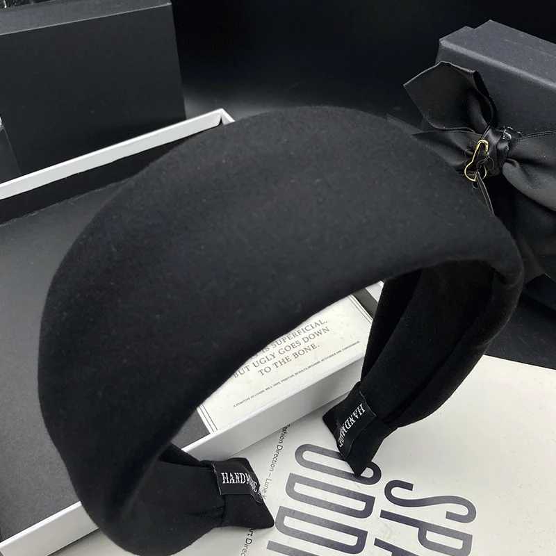 Hairband headband for women fashionable and stylish suitable for going out with hair accessories and wide edges for headband H260319