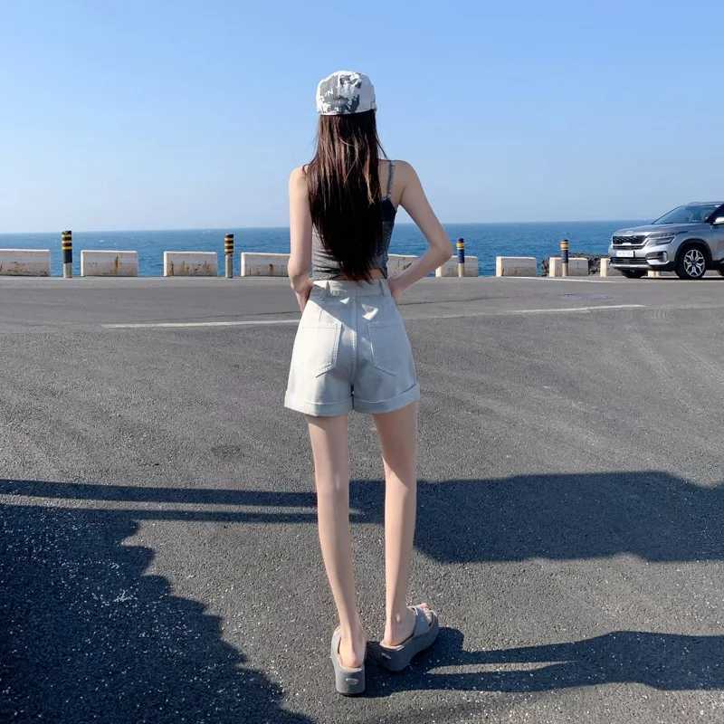 Vintage Cuffed A-Line Shorts Womens Casual Wide Leg Hot Pants Versatile Ladies Short Pants Stylish Retro Look M260319