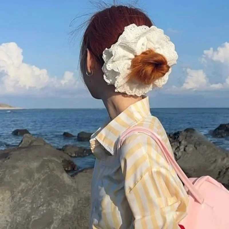 Womens Scrunchies Korean Super Large White Lace Large Hair Band Leather Band French Vintage Lace Tie Head Rope Sweet Style Nice H260319