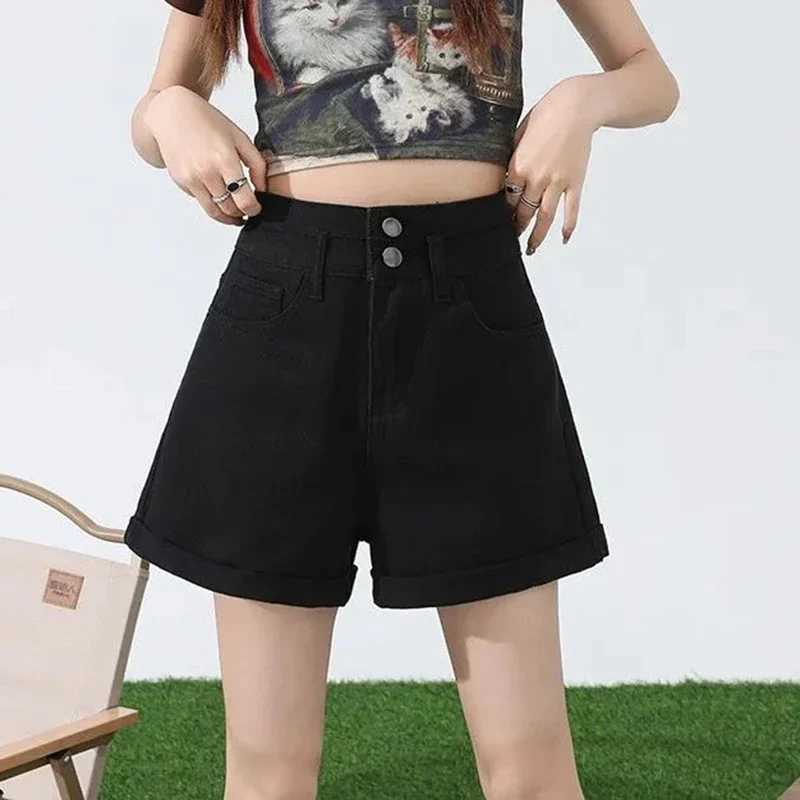 Classic Hot Sale Summer Lady High Waist Thin Jeans Girls Ins Designer A-line Denim Shorts Lady Comfortable Short Jeans M260319
