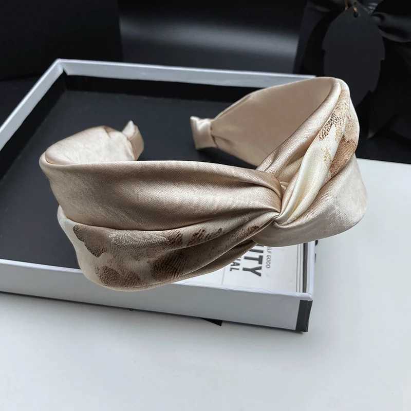 Fashionable hair clip and headband for women high skull top versatile hair tie wide edge hair compression headband face wash H260319