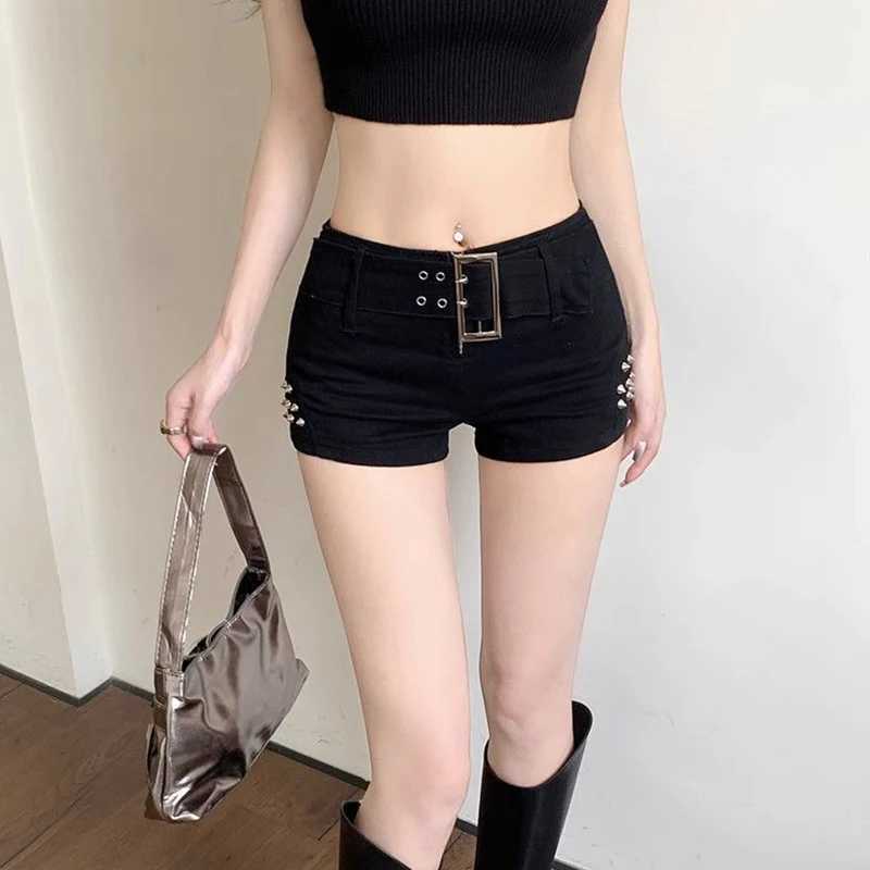 New Chic Summer Female Low Waist Jeans Female Sexy Black Short Pants Girls Streetwear Fashion Thin Denim Shorts M260319