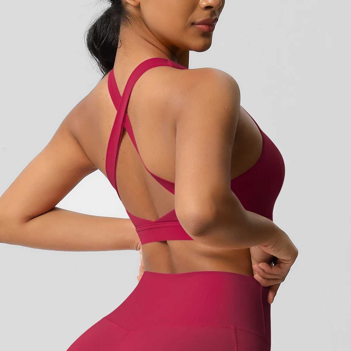 Sexy Yoga vest Gym Sports Yoga Underwear Training Sleeveless Sport Gym Tops Women Fitness Crop Top Shockproof Sports Bras Z20260319