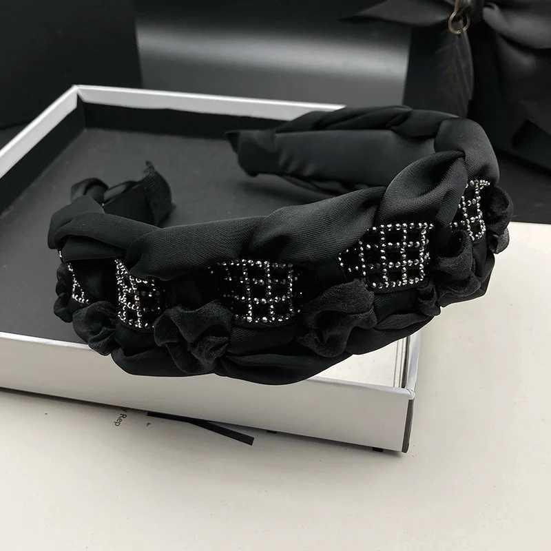 Retro temperament black hairpin hair band womens 2026 net red new high-grade appearance headdress pressure hair wash Headband H260319