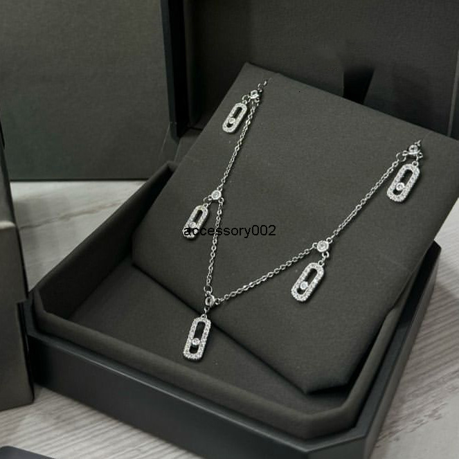 Pendant Necklaces High quality Five Diamond Sliding Necklace Lady Designer necklace High end Elegant Luxury designer jewelry Fashion Pendant necklaces Trendy
