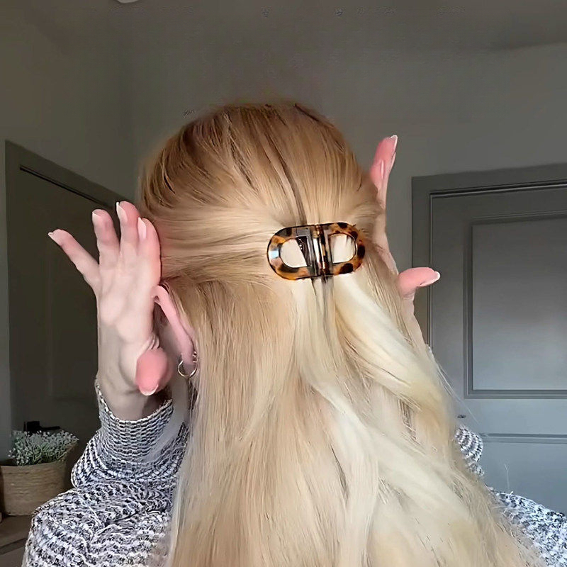 Unique and beautiful clip women with thin hair, high-end magnetic bow hairpin for back of the head, half-tied hair accessory