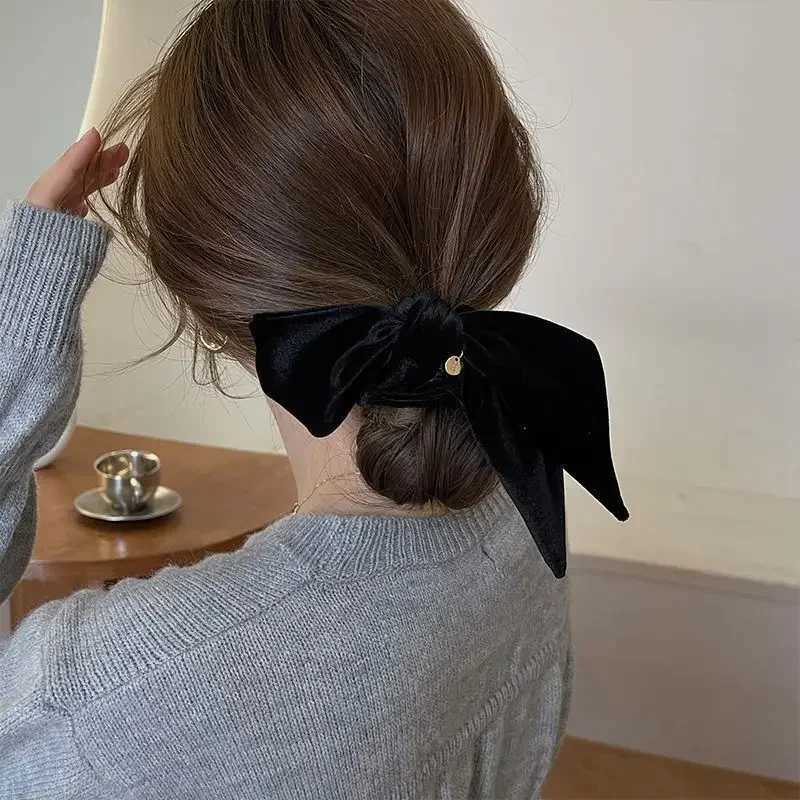 New Vintage Velvet Bow Scrunchie Rabbit Knot Hair Rope Ribbon Elastic Ponytail Holder Hair Tie Solid Hair Accessories Winter H260319