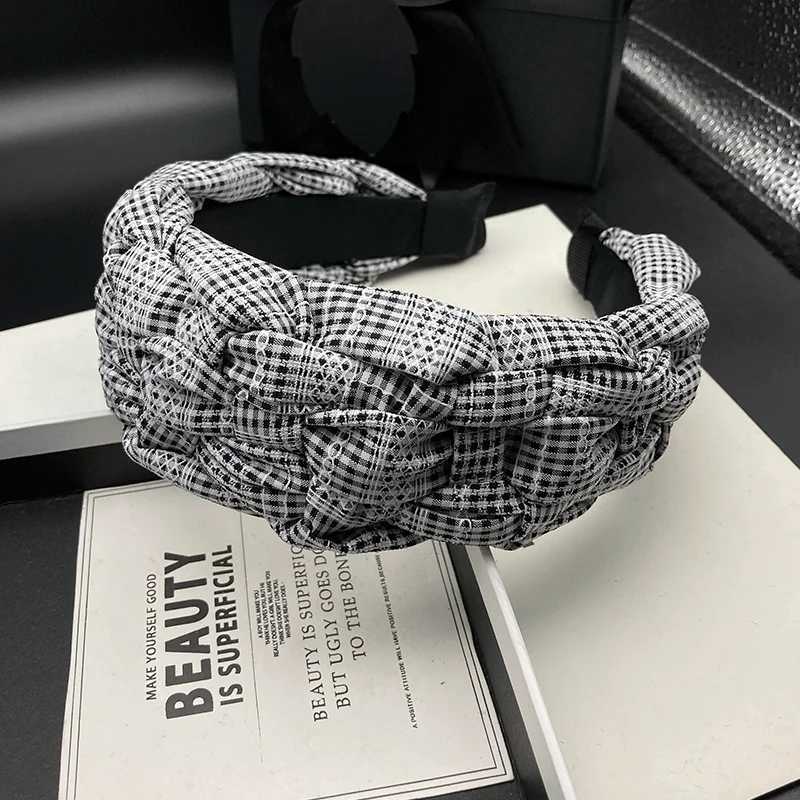 Off white hair band for female adults Simple headdress Fried Dough Twists woven high skull top pressing hair shampoo headband H260319