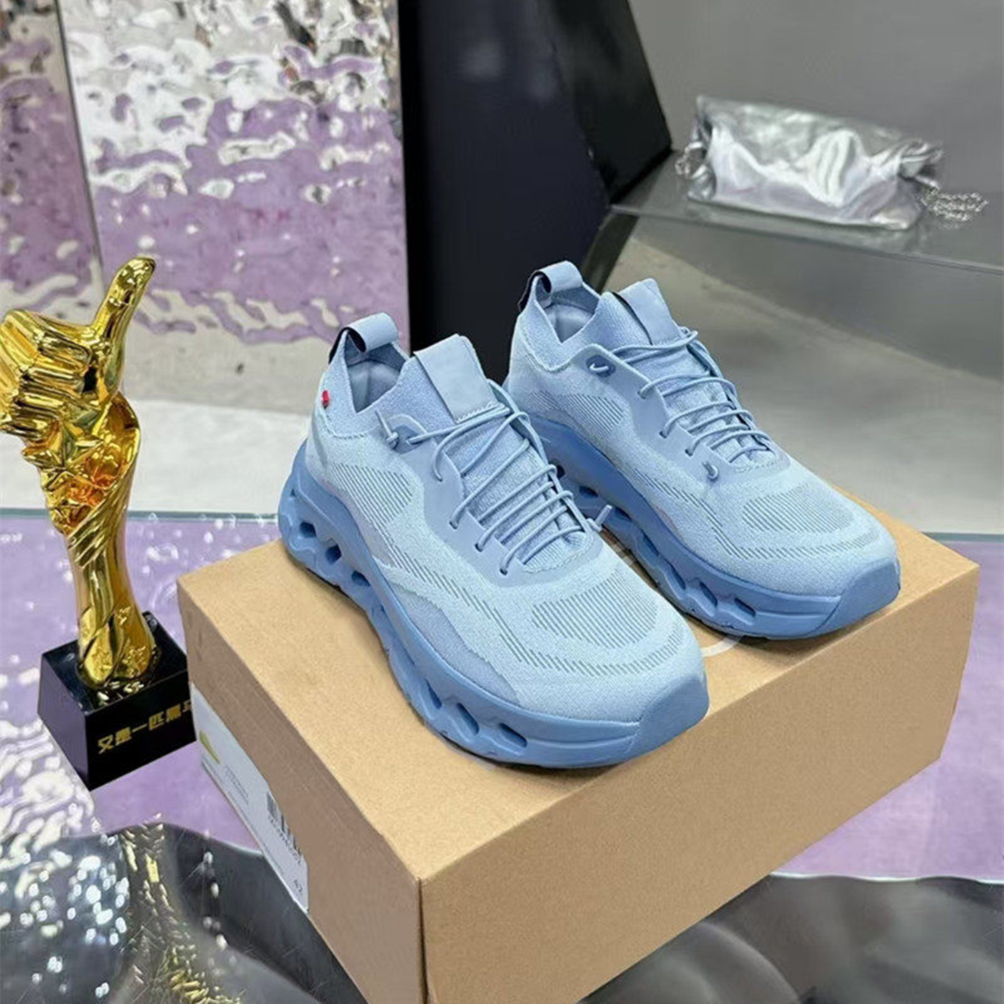 Mesh casual shoes shockabsorbing lightweight running shoes breathable couple sports shoes thick soled height increasing outdoor shoes fashionable running shoes