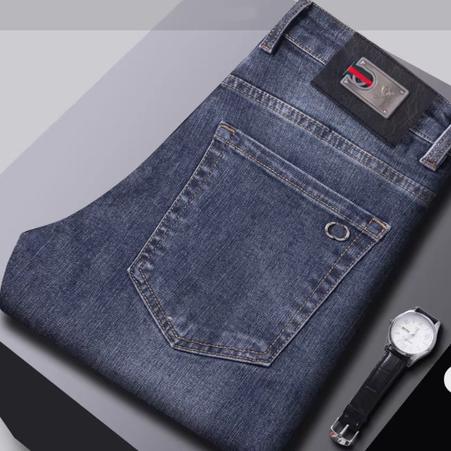 2025 New Fashion jeans Denim Trousers Mens Business casual Jeans Designer Jean men Pants High-end Quality Straight Design Retro Streetwear Casual long trousers g210