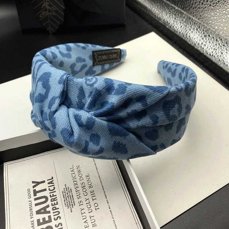 Fashionable internet celebrity new leopard print hair clip headband for women with high skulls versatile for outdoor shopping H260319