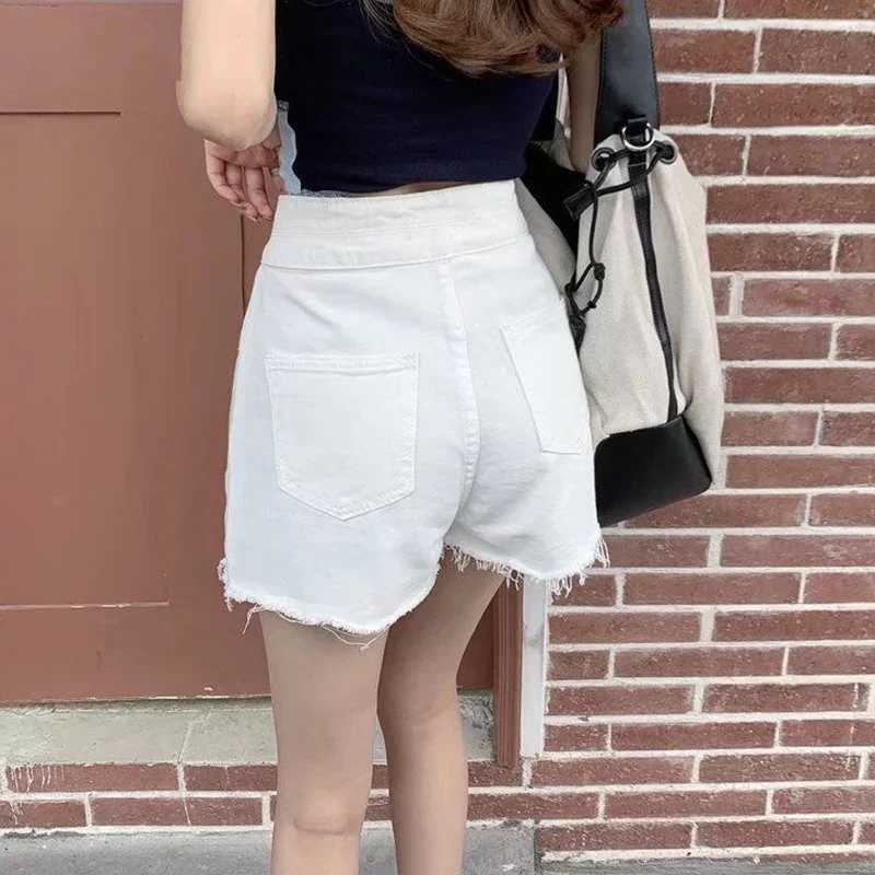 Summer Girls Korean Casual High Waist Short Jeans Female Chic Ripped Denim Pants Women Vintage Loose Fit Denim Shorts M260319