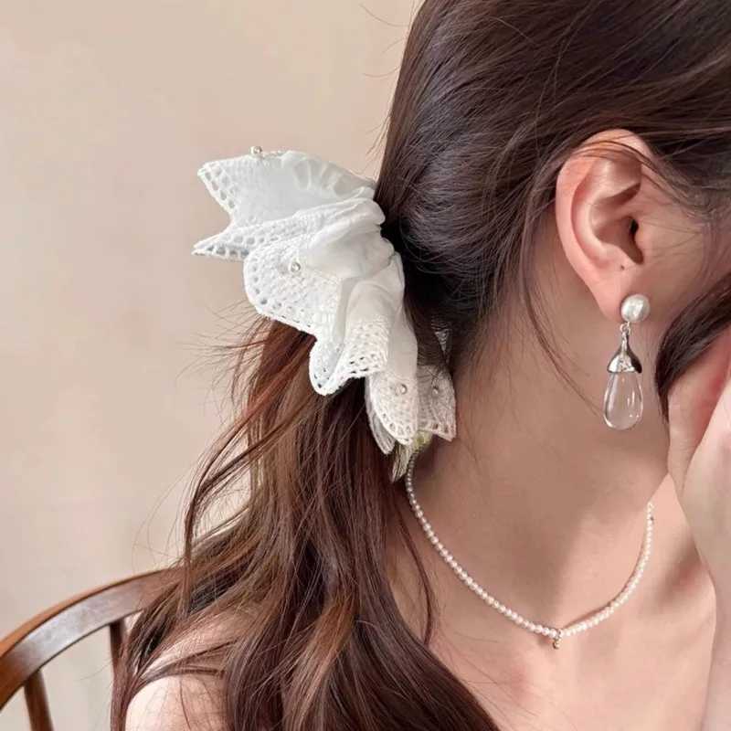 Atmospheric Lace Hollow Gentle Pearl Petal Edge Hair Ring Hair Accessories For Women H260319