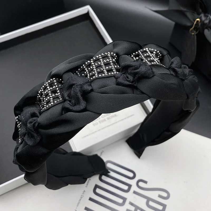 Retro temperament black hairpin hair band womens 2026 net red new high-grade appearance headdress pressure hair wash Headband H260319