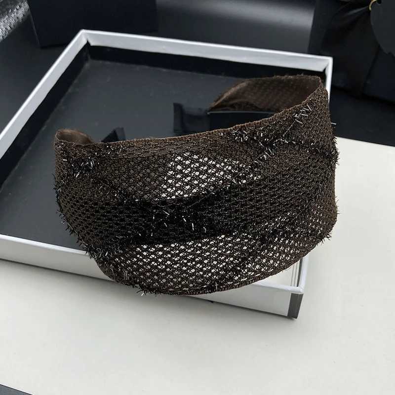 New style brown versatile hairpin and hair hoop for women with teeth for anti-slip wide edge for pressing hair and head hoop H260319