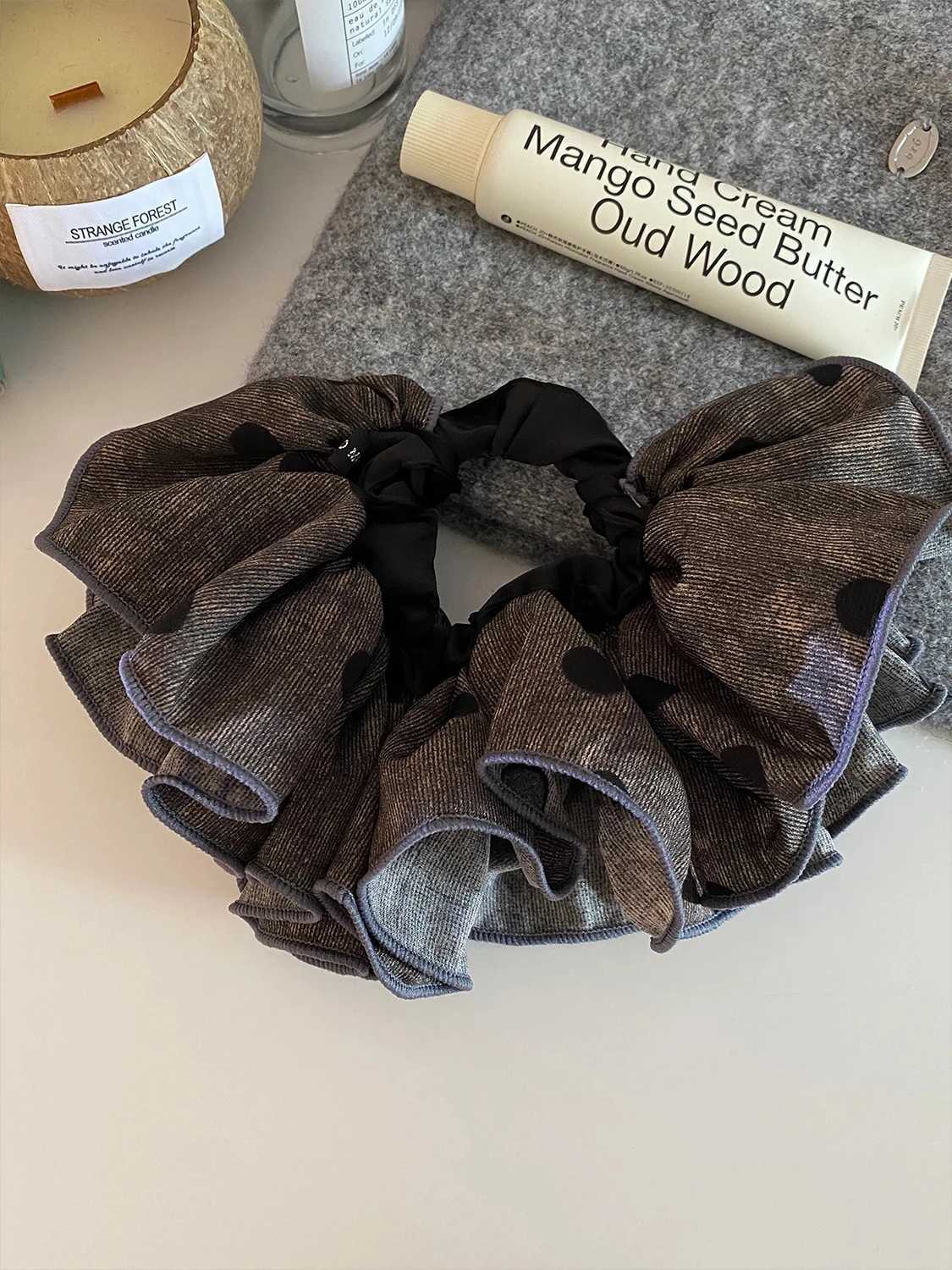 1pc Korean-style gray sweet polka dot fabric fashion skirt-shaped large scrunchie 2025 new French-style elegant hair tie H260319