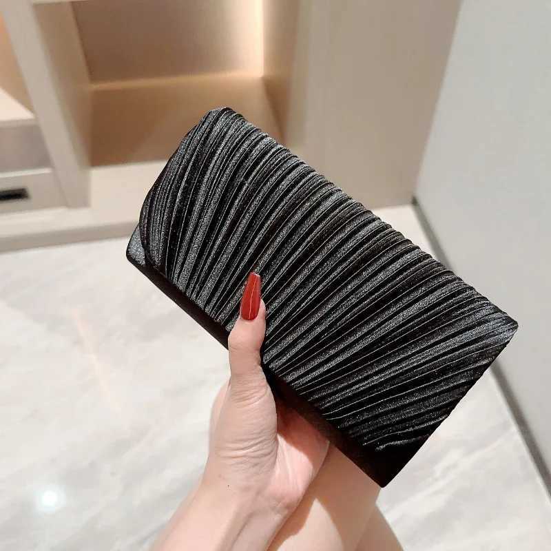 High End Women Evening Bag Luxury Female Wedding Clutch Purse Party Rhinestones Chain Shoulder Bags Retro lady handbag 2025 W260319 - view 5