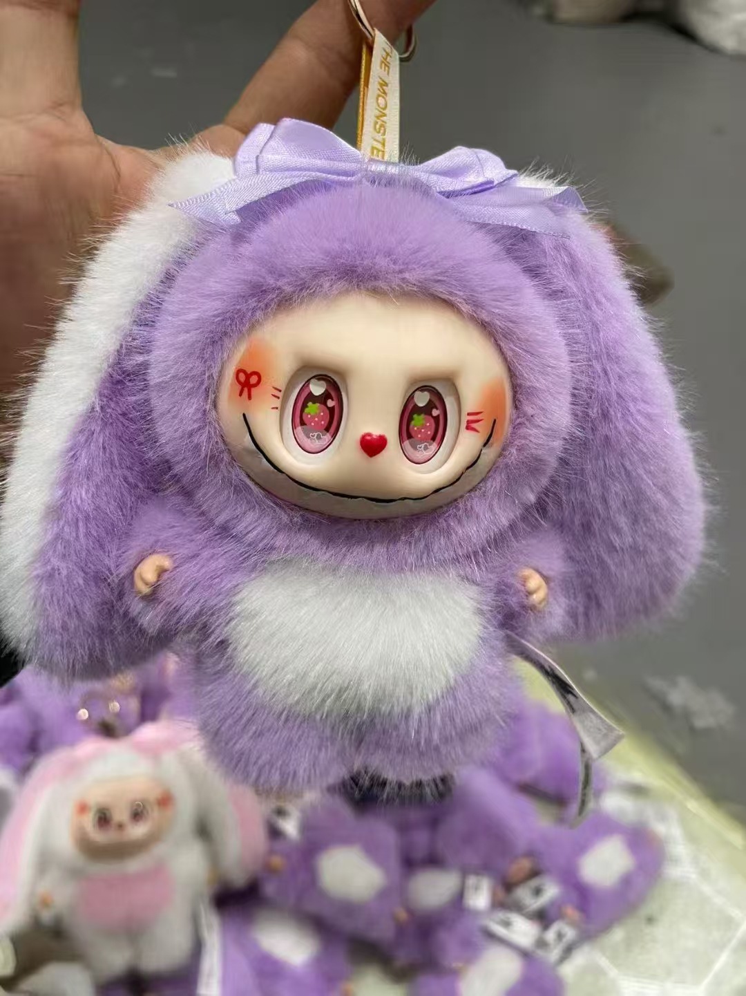 17cm Labubu Bunny Macaron Series Blind Box Collectible Toy Kiwi Color QIAOWANTONG