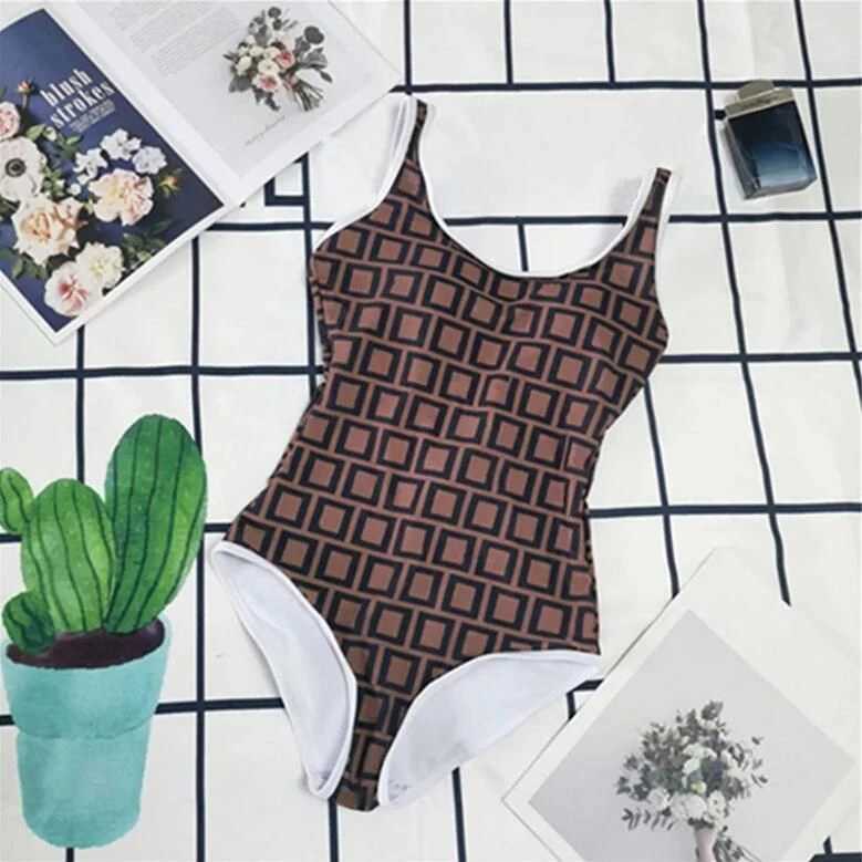 2025 Summer New Womens Fashion Printed Sexy Bareback Hanging Neck Strap Split BikiniT260318