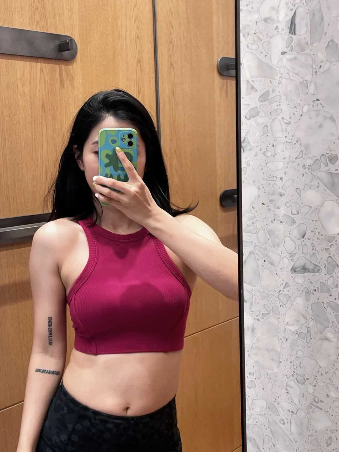 FLORA Womens ribbed vest yoga fitness back sports bra base with chest cushion shock-absorbing and anti glare collection Z20260319